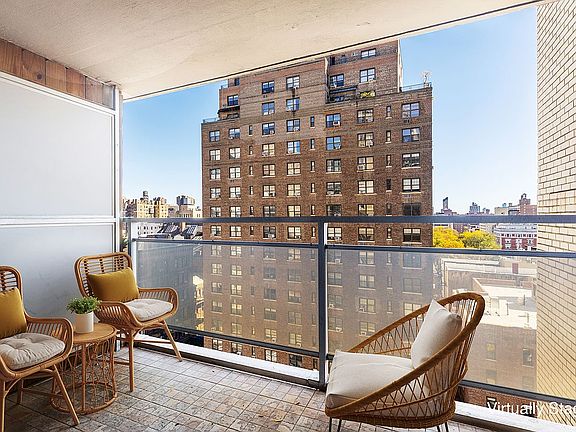 3rd image of 142 E 16th St APT 14F