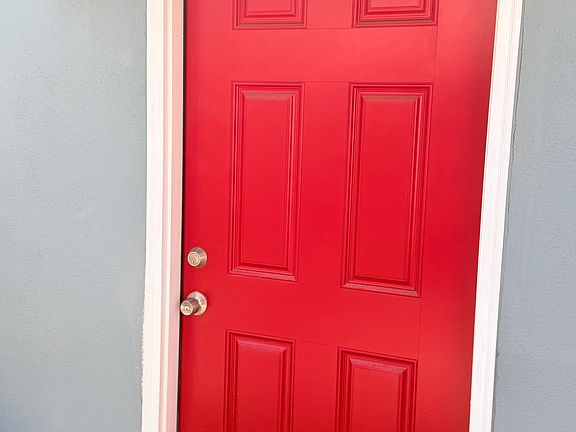 2nd image of 610 Spruce St