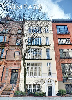 Sold by Compass | media 23