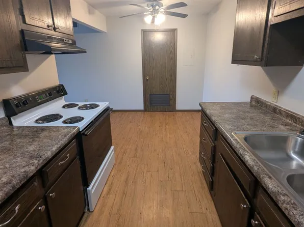 Midland Apartments: 3768 W 9th, 3768 W 9th St #1f805b0fb, Waterloo, IA 50702