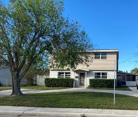 1st image of 746 Ironwood Dr