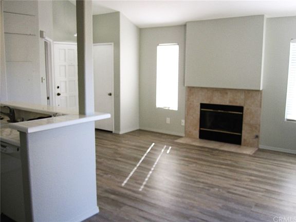 5th image of 35 Whippoorwill Ln
