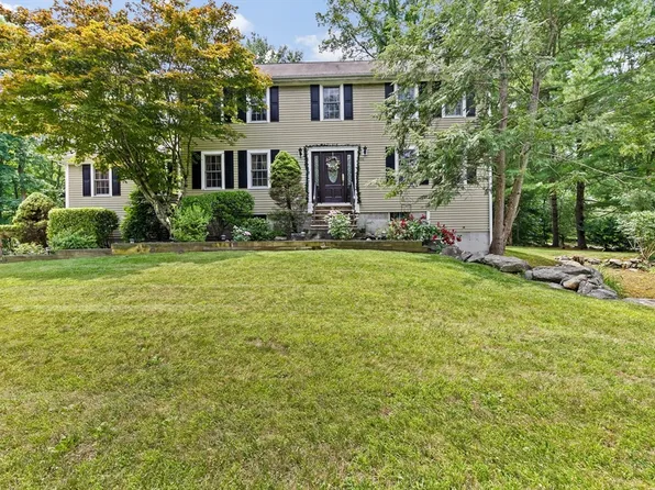 301 Winch St, Framingham, MA 01701