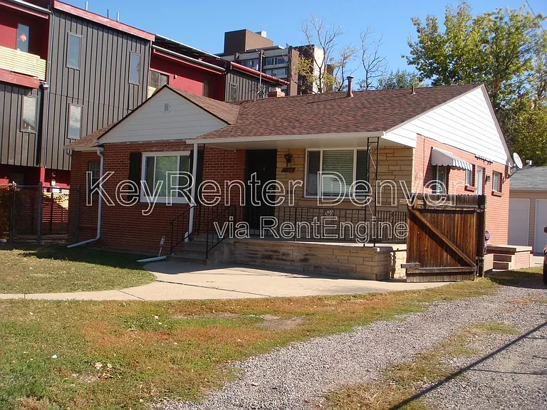 1540 N Zenobia St — Photo 9