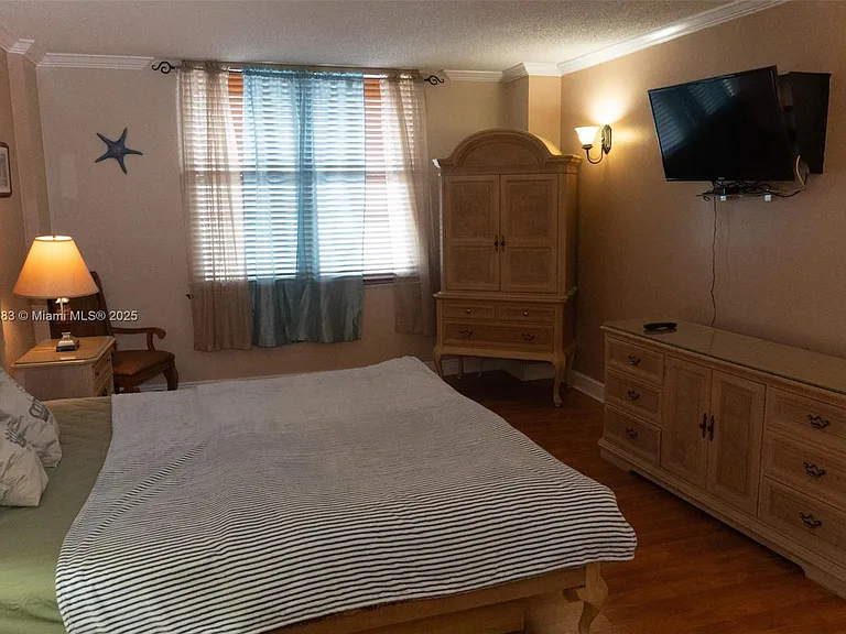 3725 S Ocean Dr #1021 — Photo 8