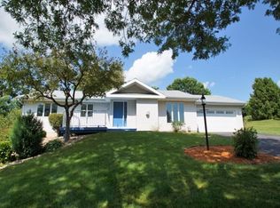 7320 Fountain Cir, Middleton, WI 53562