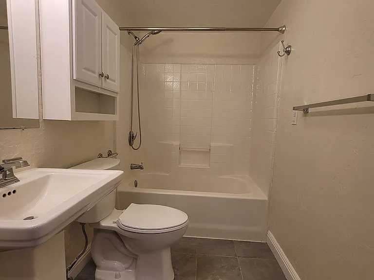 216A Connecticut St #A — Photo 11