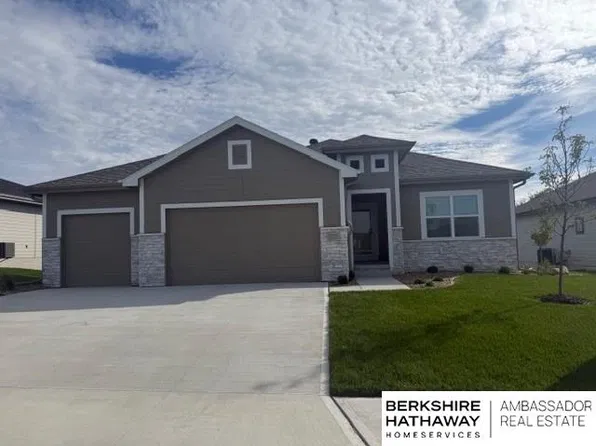 11711 S 119th St, Papillion, NE 68046