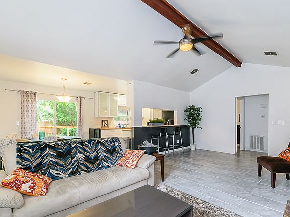 5th image of 12620 Deeder Ln