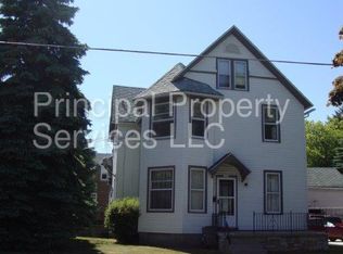 1202 Madison St, Manitowoc, WI 54220