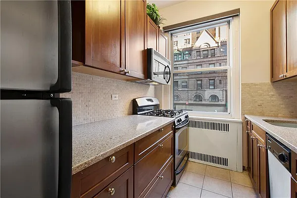 Sold by Engel & Völkers New York Real Estate | media 7