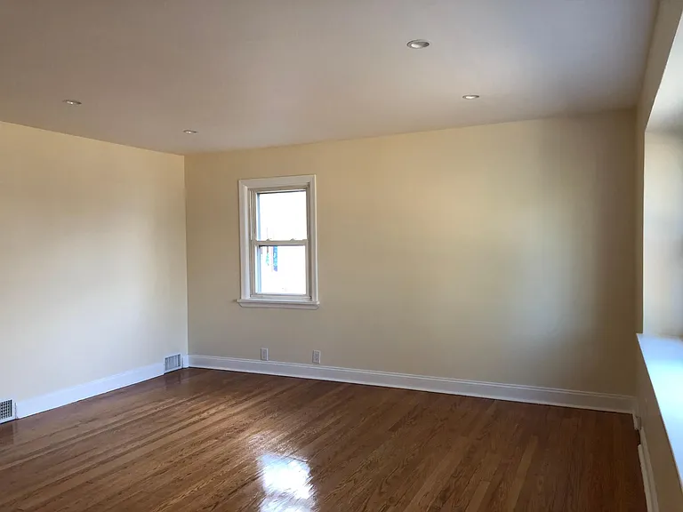 396 Union Ave — Photo 16