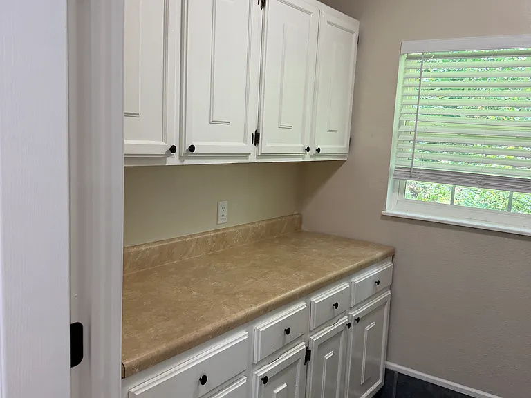 Mark Ann Dr — Photo 8