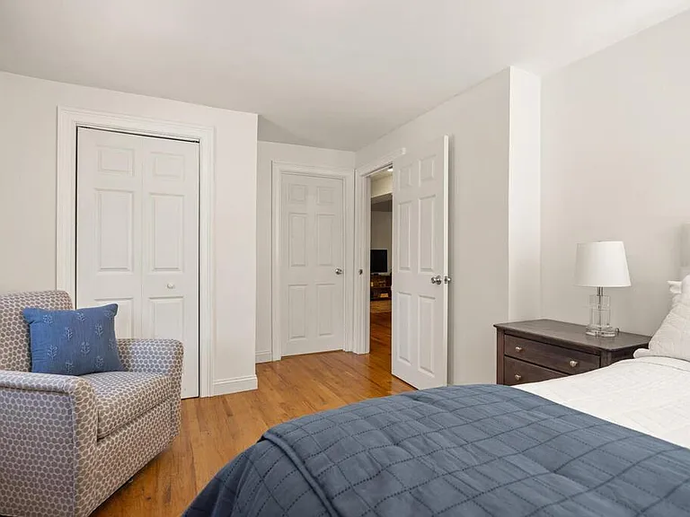 280 E St #1 — Photo 20
