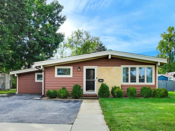 15 E Jeffery Ave, Wheeling, IL 60090