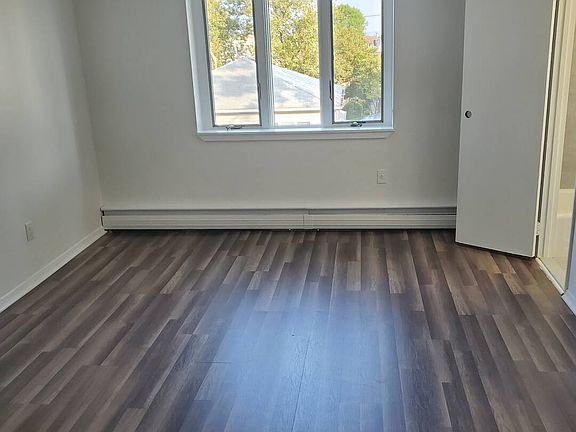3rd image of 2607 E 63rd St #2