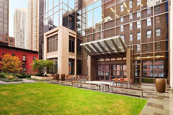 Rented by Nest Seekers International | media 36