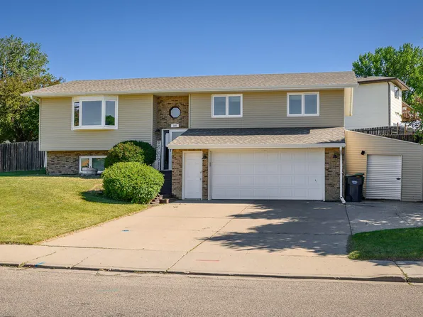 508 6th Ave NE, Mandan, ND 58554
