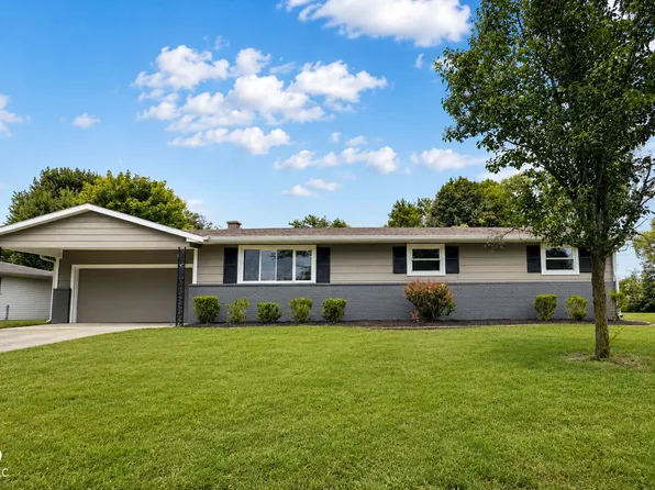 3330 Willowbrook Dr, Martinsville, IN 46151