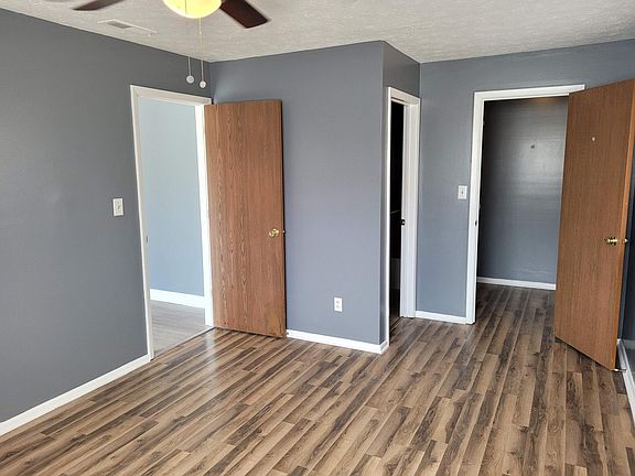 4th image of 4361 Village Parkway Cir W APT 2