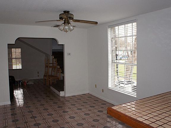  Dining Room with large window for natural light.