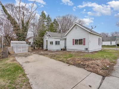 207 E Thomas St, Bay City, MI, 48706