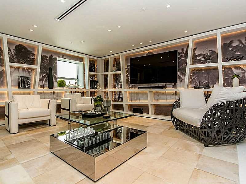 1st image of 125 Ocean Dr APT 201