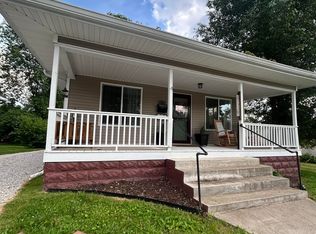 1301 E Spruce St, Petersburg, IN 47567