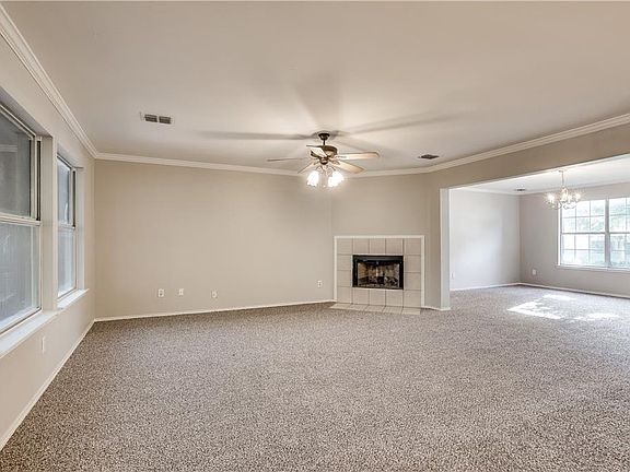 4th image of 309 Lochwood Dr