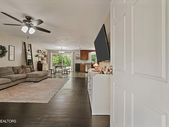 5th image of 6315 Babelay Rd