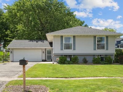 6615 Brentwood Dr NE, Cedar Rapids, IA, 52402