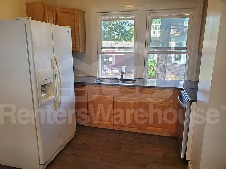 608 Red Wing Ave — Photo 7