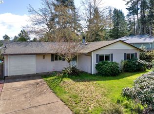 922 S U St, Cottage Grove, OR 97424