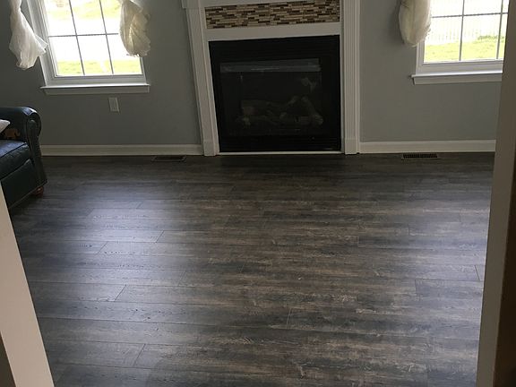 4th image of 712 Dairy Dr