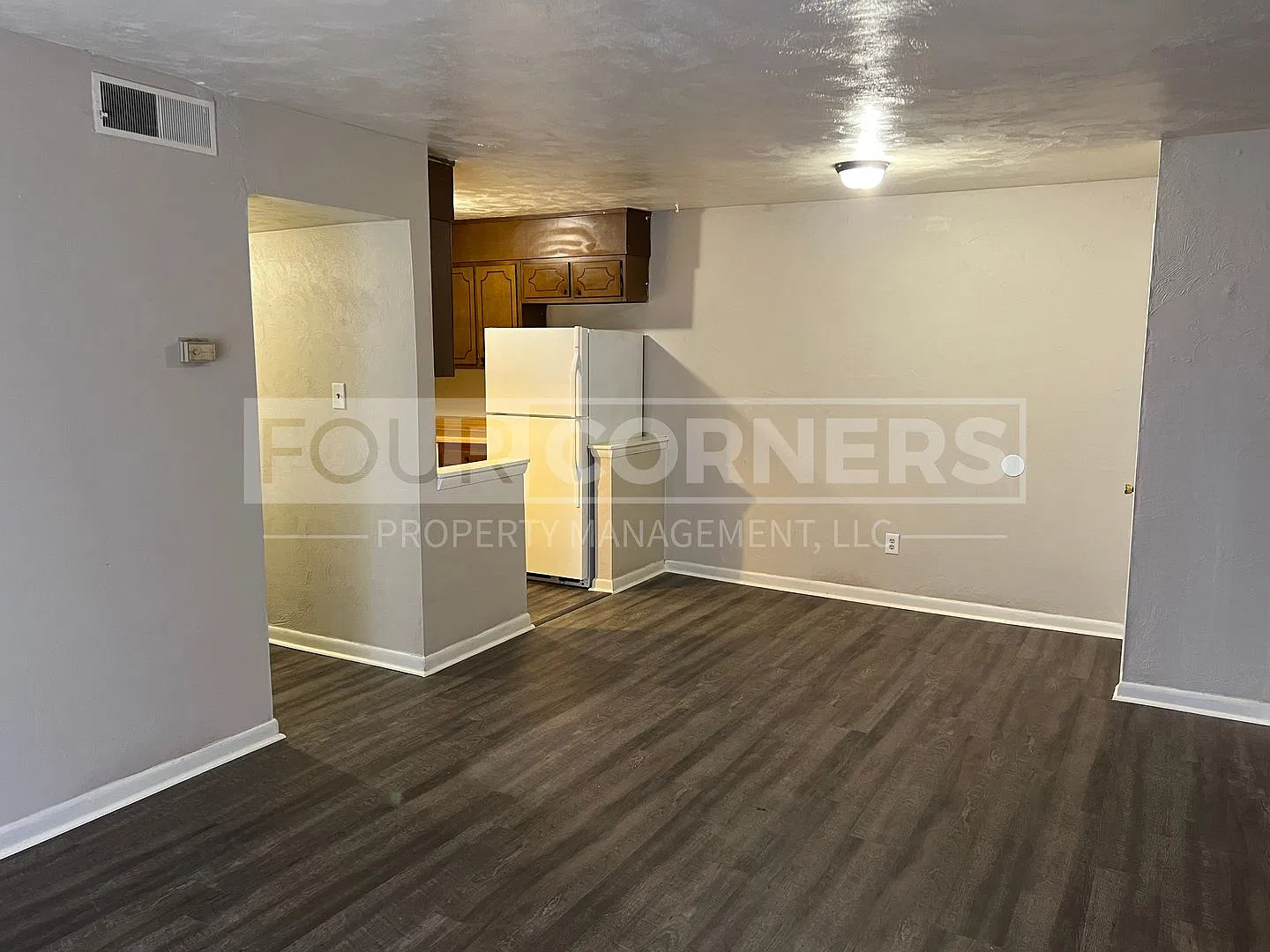 Banner Avenue Apartments — Photo 2