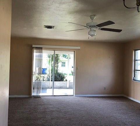 5th image of 323 Fleetwood Ave