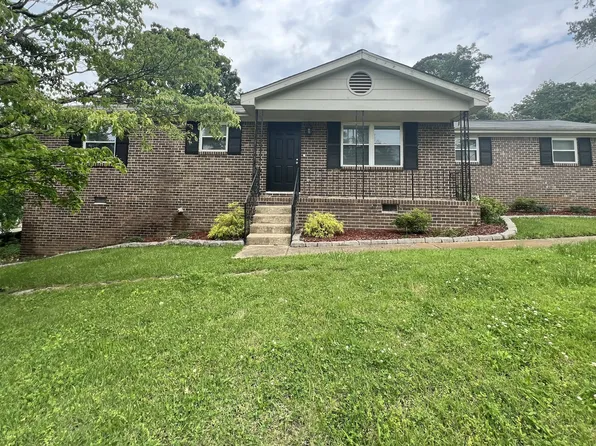 8501 Maplewood Trl, Ooltewah, TN 37363