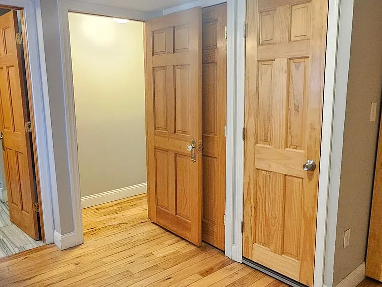 28 E Grand Ave #BB — Photo 8