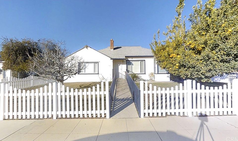 1st image of 5451 Clybourn Ave