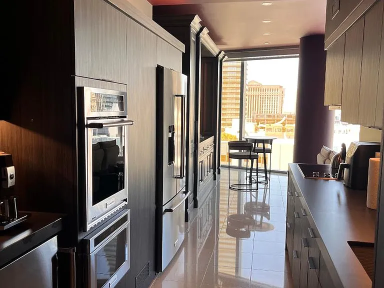 3726 Lv Blvd S #1101W — Photo 4