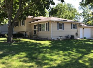 1619 Grove St, Adel, IA 50003