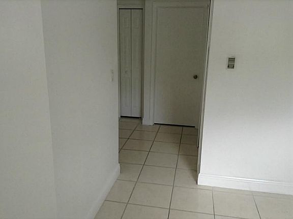 3rd image of 1261 SE 31st Ct #20653