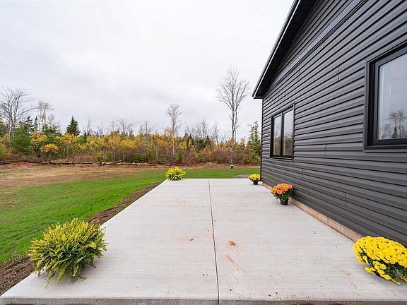 5th image of 72 Chisholm Rd