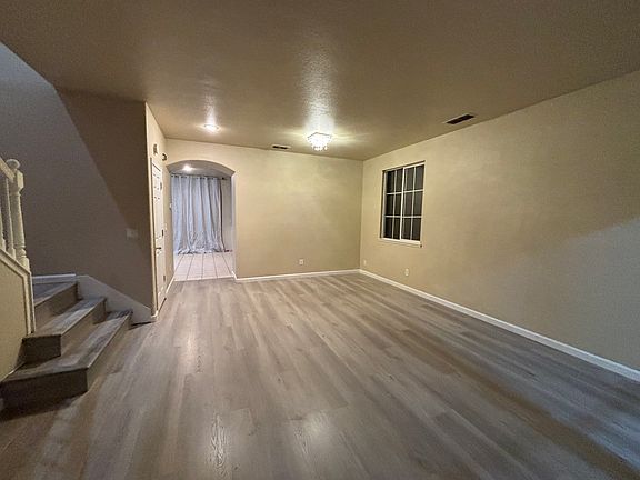 5th image of 1864 Rochester St