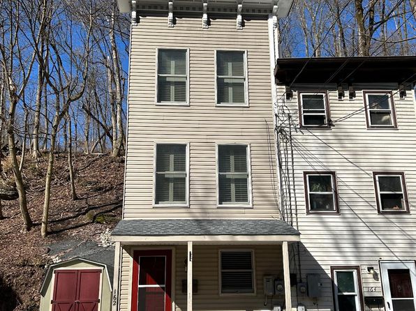 162 York St