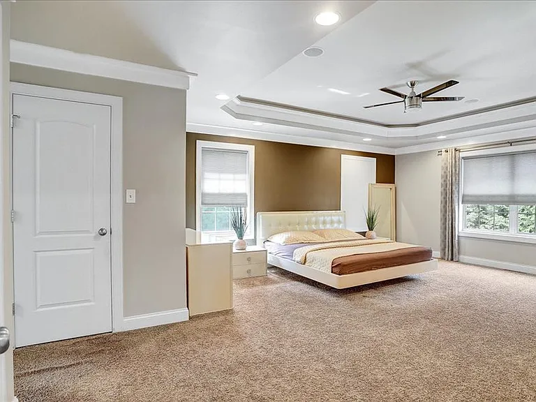 478 Barbara Dr — Photo 17