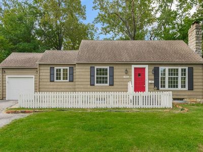 7901 W 61st St, Overland Park, KS, 66202