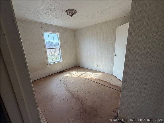 2nd image of 69251 E 290 Rd