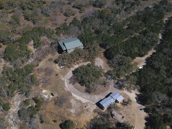 474 Lost Ln., Tarpley, TX 78883