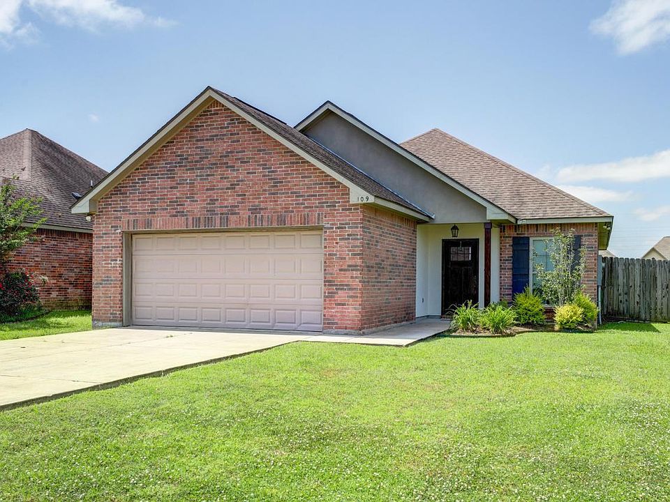1st image of 109 Hidden Hills Dr